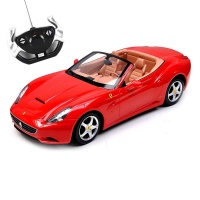 R/C auto Ferrari California (1:12)