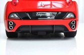 R/C auto Ferrari California (1:12)